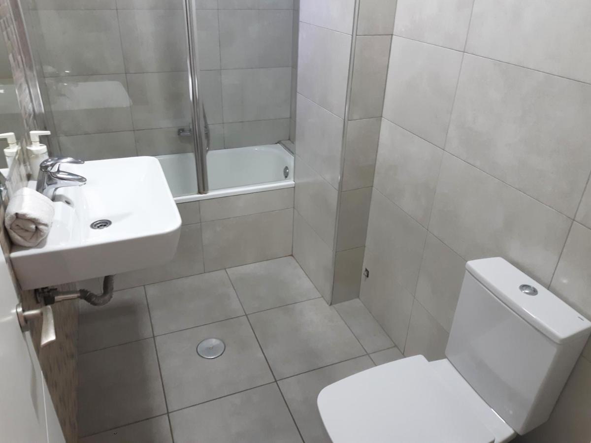 Apartamentos Ramirez 3000 グラナダ エクステリア 写真